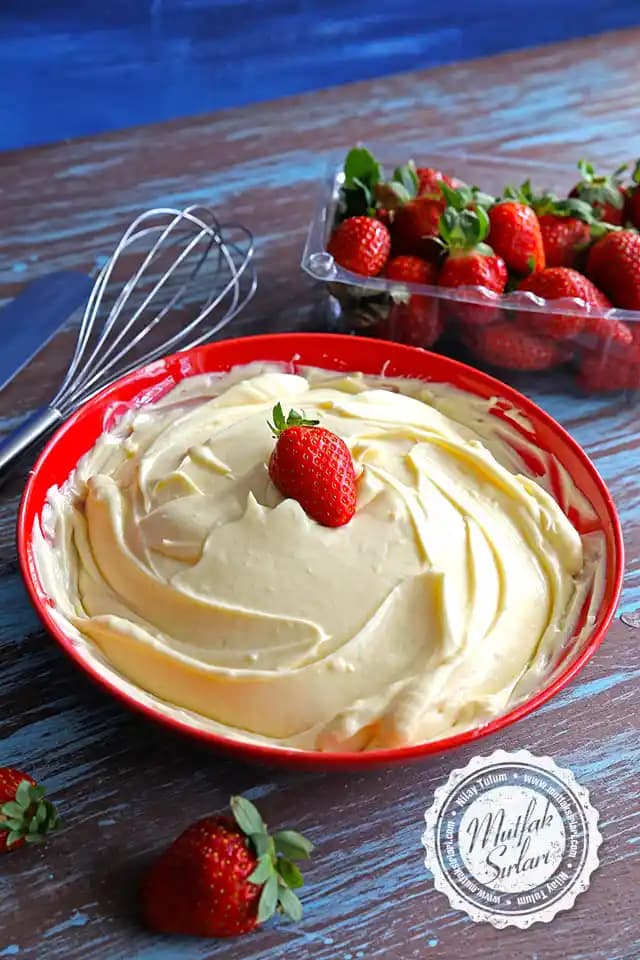 Pastacı Kreması Hazırlama ve Kullanımında Temel İpuçları ve Doğru Teknikler