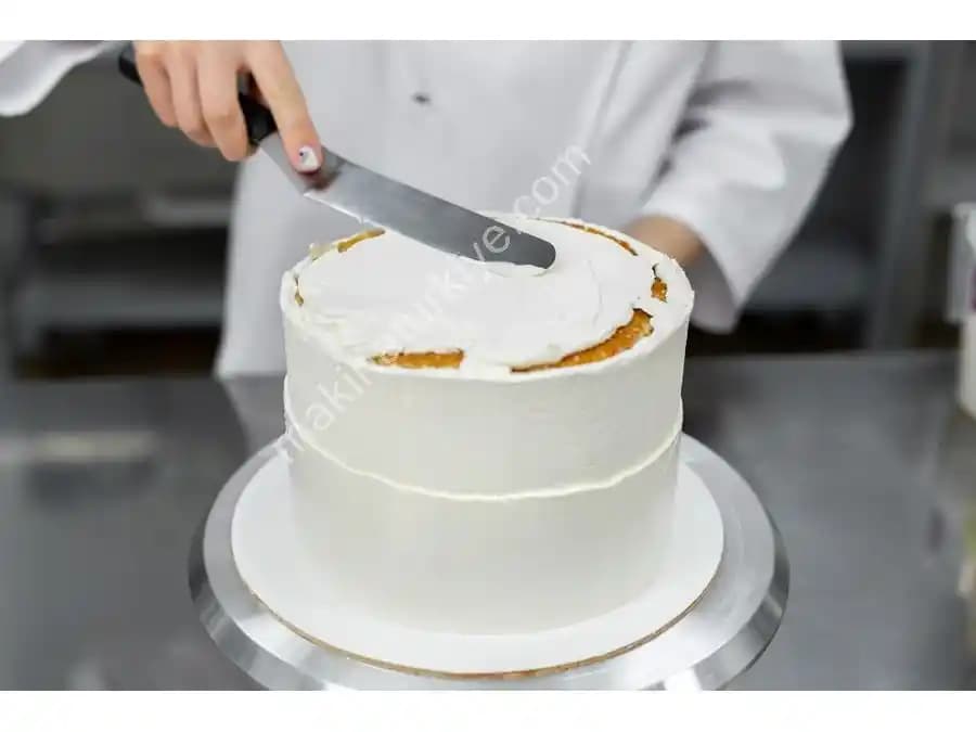 Profesyonel Pasta Sıvama Çözümleri ve Teknikleri Endüstriyel Kullanım İçin