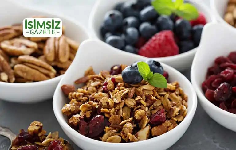 Sağlıklı Atıştırmalıklar: Günlük Yaşamda Bilinçli Seçimler ve Beslenme İpuçları