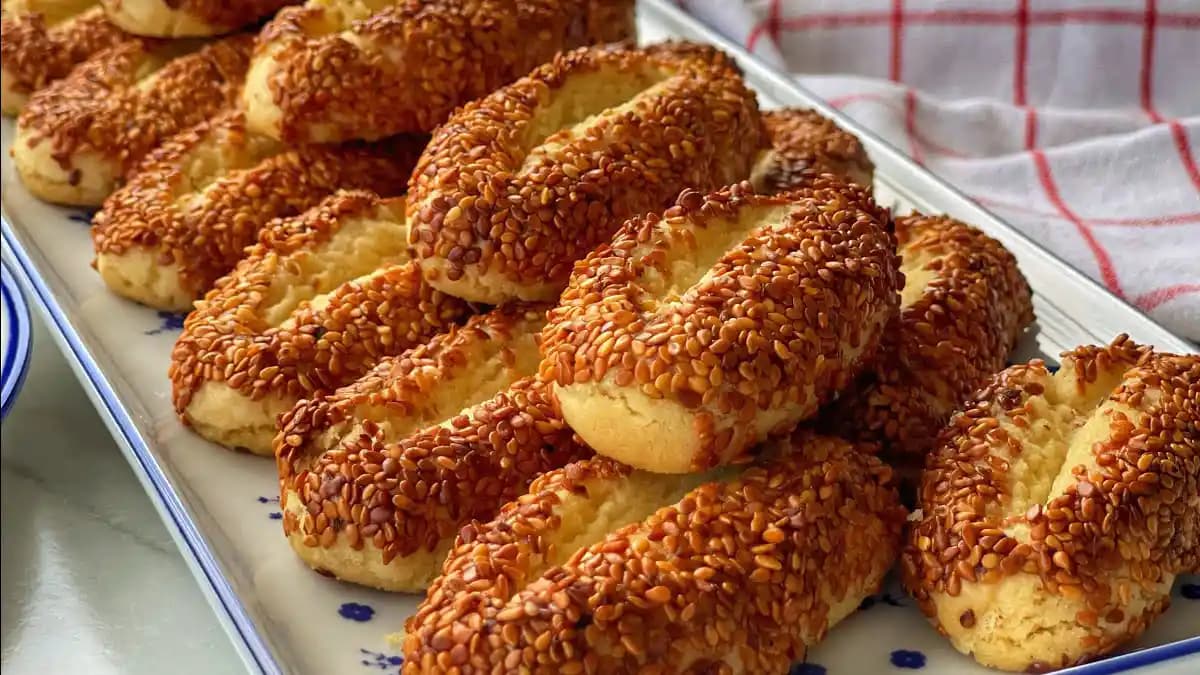 Tuzlu Atıştırmalıklar: Çeşitleri ve Tüketim Tavsiyeleriyle Lezzetli Seçenekler