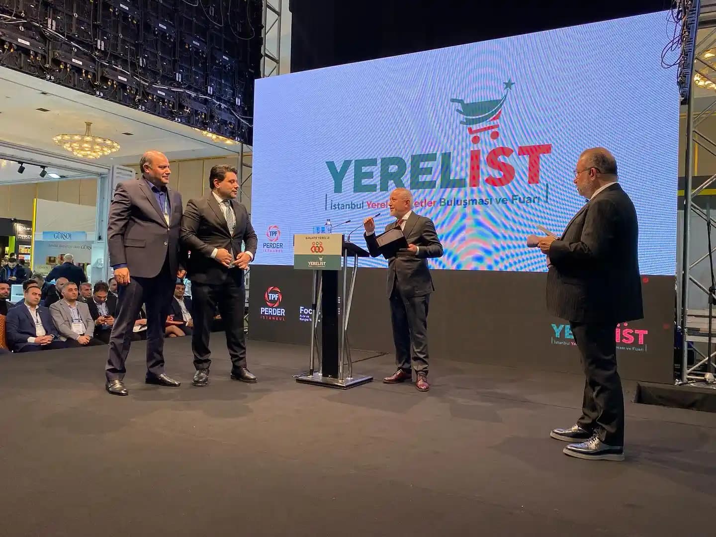 Yerel Marketlerin Geleceği ve Teknolojik Yeniliklerle Sektördeki Rolü