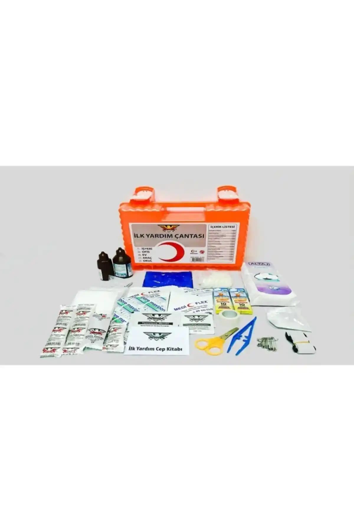 İki popüler ilk yardım çantasının detaylı karşılaştırması ve seçim rehberi