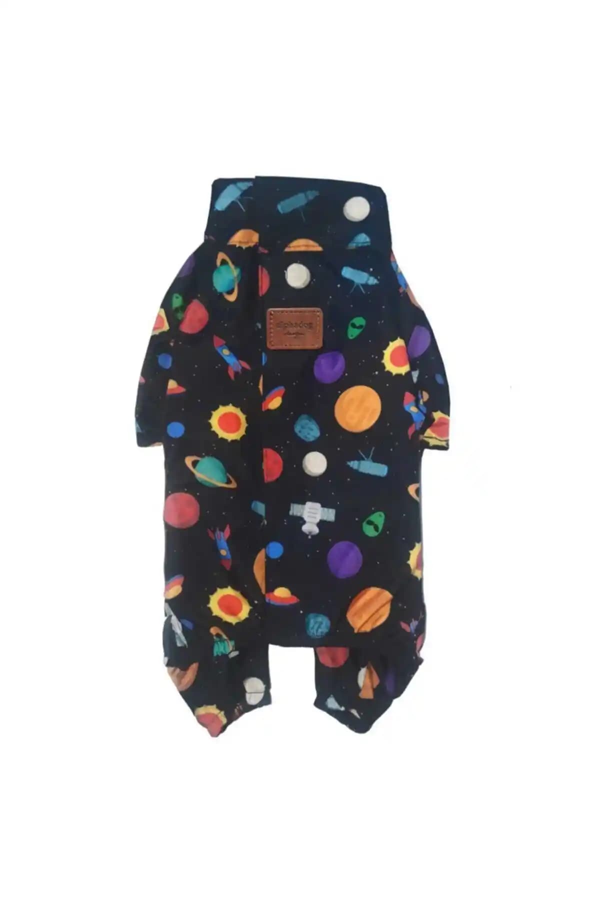 Alphadog Design Space Köpek Tulumu Yağmurluk: Su ve Rüzgar Geçirmez Konforlu Dış Giyim