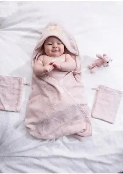 EIFIN Bambu Taç Nakışlı Bebek Havlu Kundak ve Kese Seti - Doğal ve Konforlu