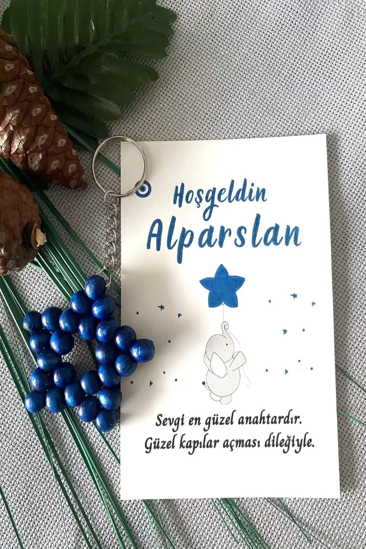 Emtory Home Zincirli Ahşap Yıldız Anahtarlık Seti: Bebek Hediyesinde Şıklık ve Fonksiyonellik