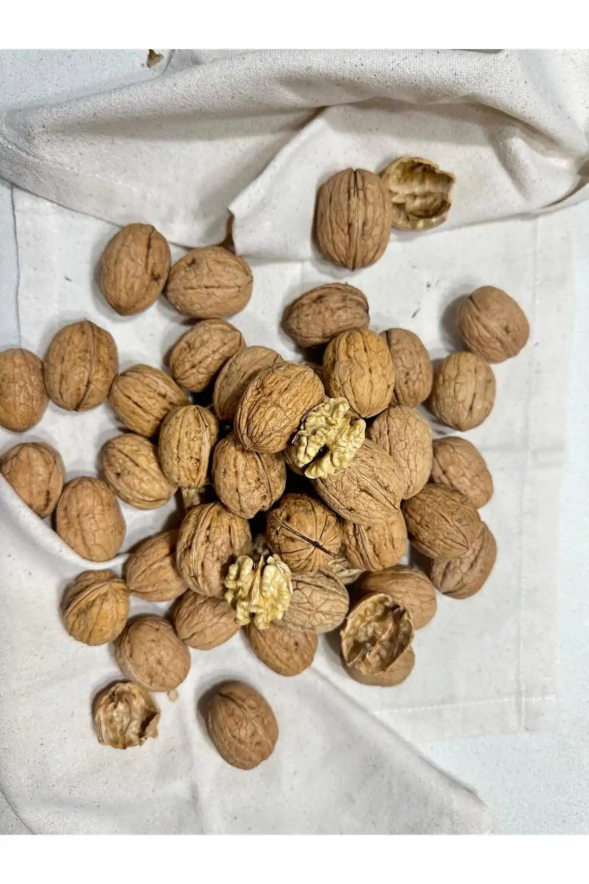 Madame Agro Chandler Cinsi Ceviz 1 Kg Yeni Mahsül Sağlıklı ve Lezzetli Atıştırmalık