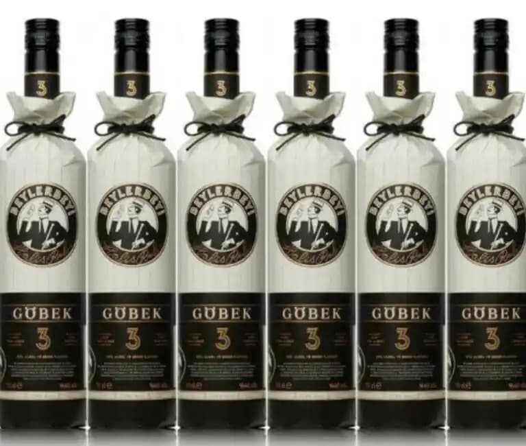 50'lik Göbek Rakı Nedir ve Neden Popüler Olmuştur Türk Kültüründe