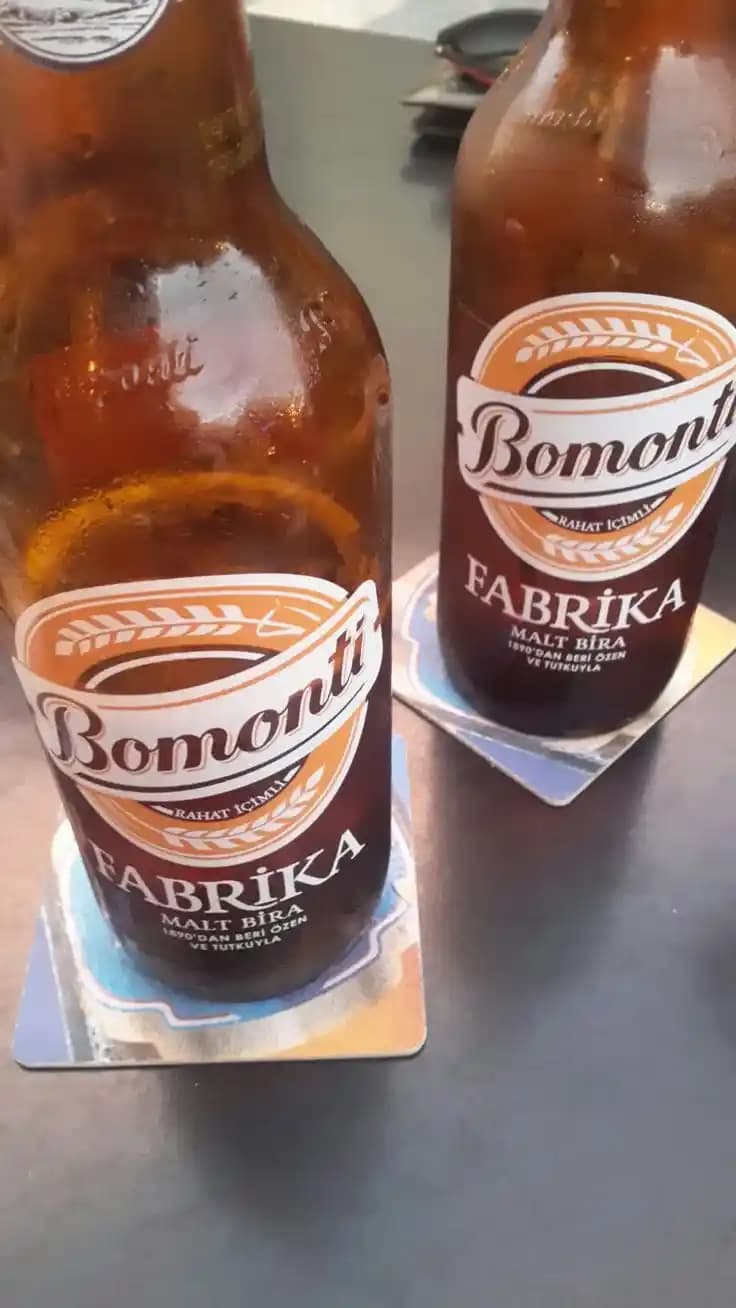 Antalya'da Bira Kültürü ve Satın Alma Rehberi: Çeşitler, Kurallar ve En İyi Mekanlar