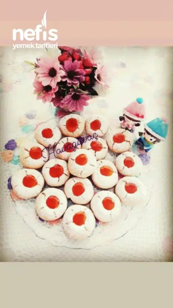 Frambuaz Soslu Kurabiye Tarifi: Tatlı ve Ekşi Dengenin Mükemmel Uyumu