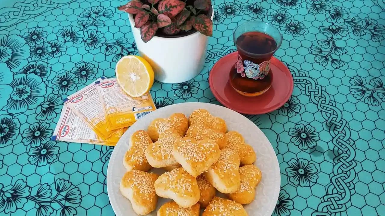 Mahlepli Kabartma Tozu Nedir, Nasıl Kullanılır ve Tariflerde Fark Yaratır