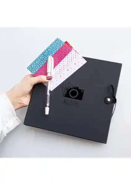 Nobbystar Beyaz Kalemli Siyah Kendin Tasarla Anı Defteri ve Fotoğraf Albümü